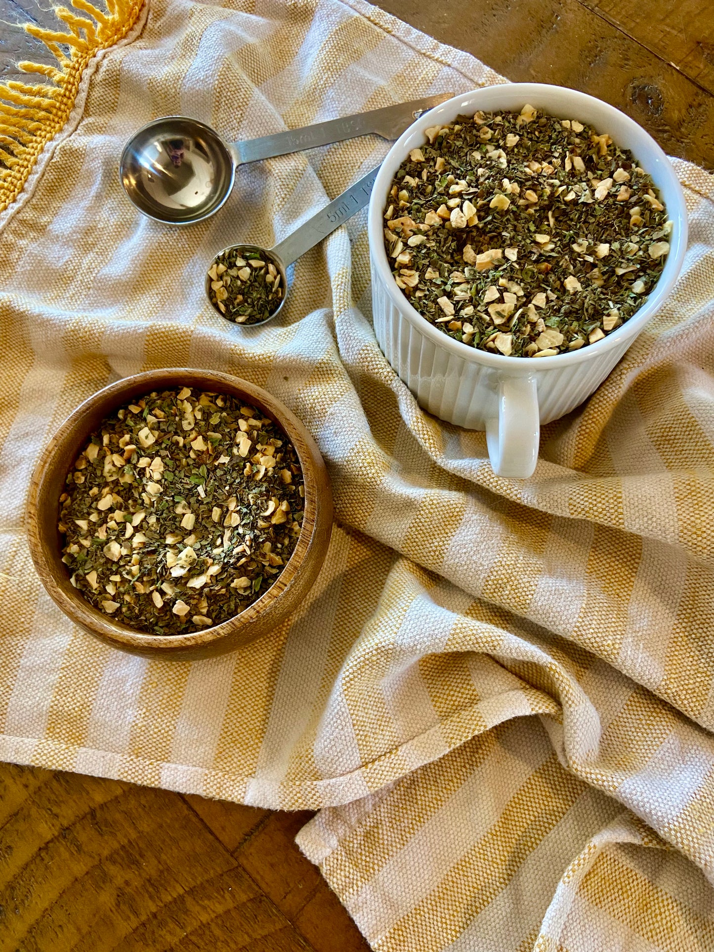 Parents Gone Hiatus herb seasoning bowls american sign language handshape pasta 1-3-5 with basil pesto mix seasoning meal kit.