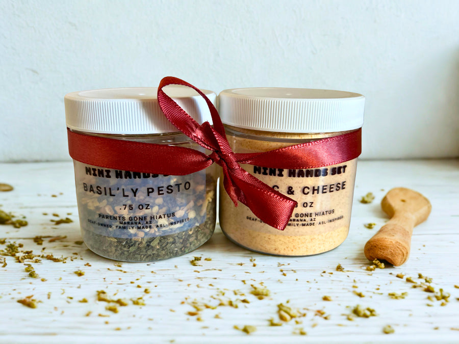 Mini Hands Pesto & Mac Seasoning Set